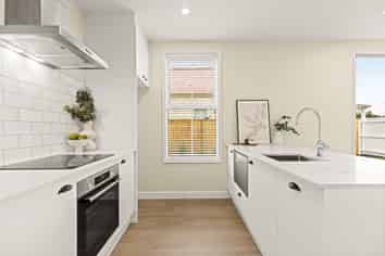 7A Waitikiri Drive, Parklands