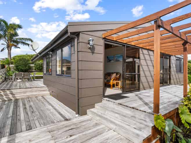 218 The Drive, Whangamata