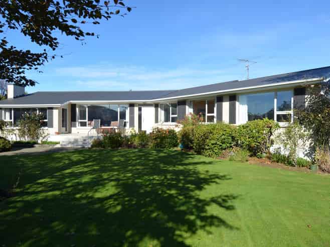 112 Wilton Street, Windsor