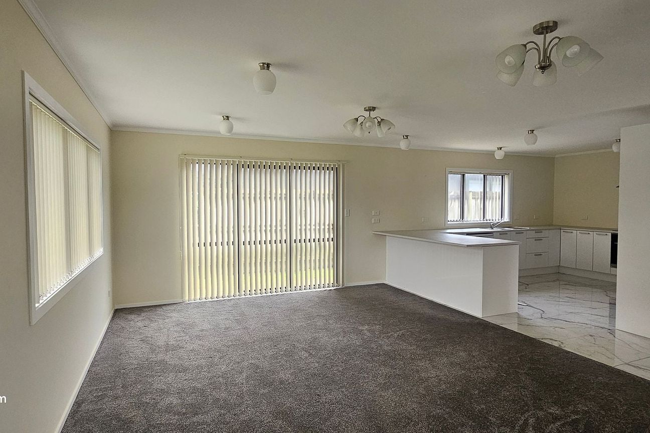 Brand new house - Vista 5