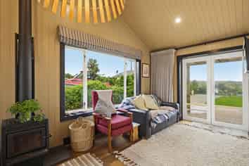 8 Island Terrace, Motunau