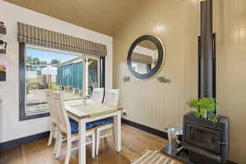 8 Island Terrace, Motunau