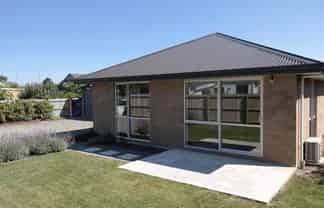 a/24 Kitchener Street, Ashburton