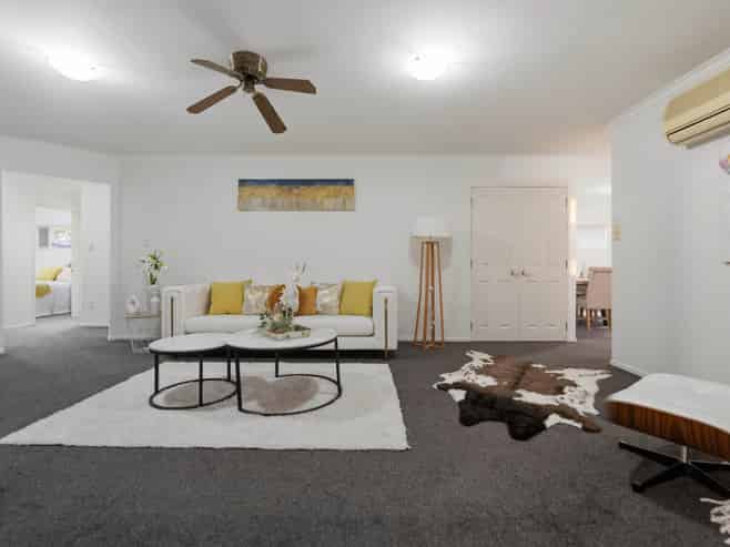 6 Hansworth Place, Flat Bush