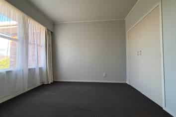 1/158 White Swan Road, Mount Roskill