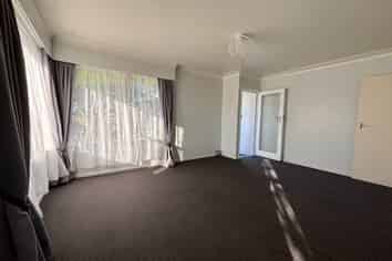 1/158 White Swan Road, Mount Roskill
