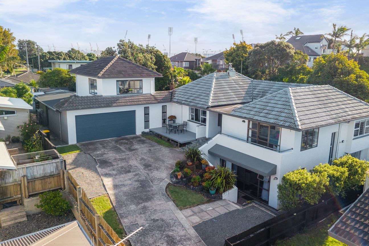 House in Mount Maunganui - View 2