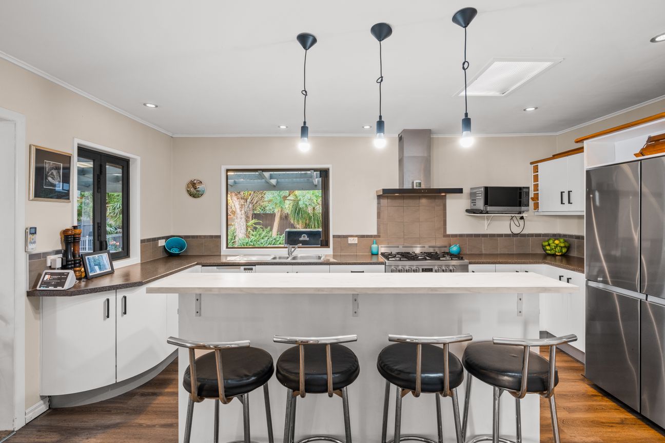 Huge Family Home - All Offers Considered – pohled 3