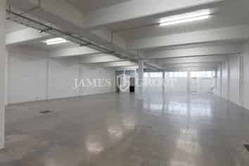 SHOWROOM EXCELLENCE - BRAND NEW REFURB