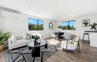 52 Lagoon Place, Poike