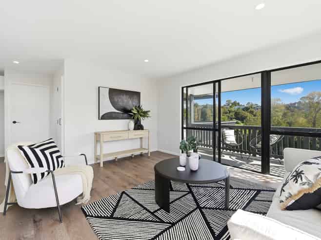 52 Lagoon Place, Poike