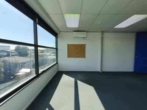 Flexible Takapuna office – occupy one or both