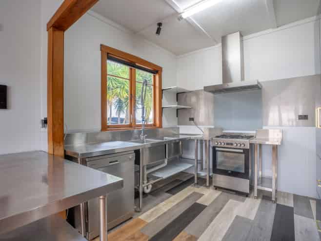 180 Cambridge Road, Hillcrest