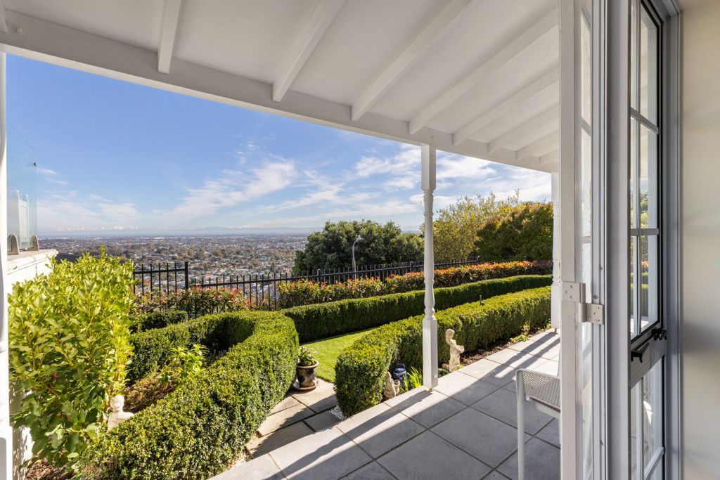House in Christchurch, Huntsbury - View 3