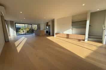 A/18 Tonis Tce, Lower Shotover