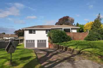 25 Hodgkins Street, Pukehangi