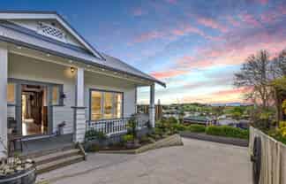 12 High Street, Tirau