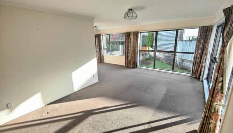 12A Lorraine Place, Glenview