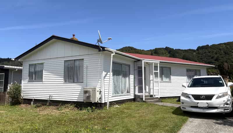 257 Wellington Road, Wainuiomata