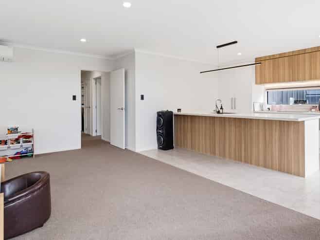 47 Empire Crescent, Papamoa