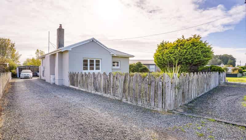 12 McCaughan Street, Browns