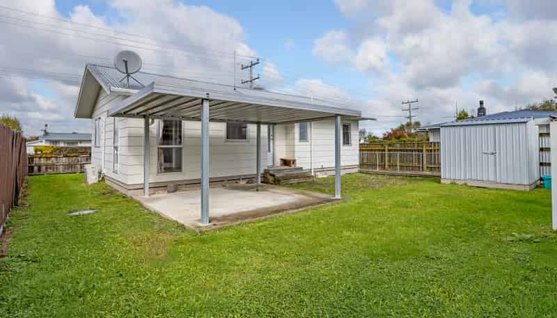21 Oak Street, Masterton