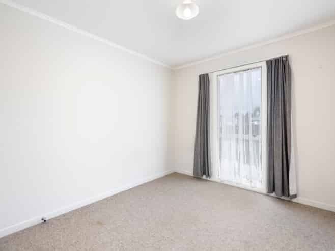 21 Oak Street, Masterton