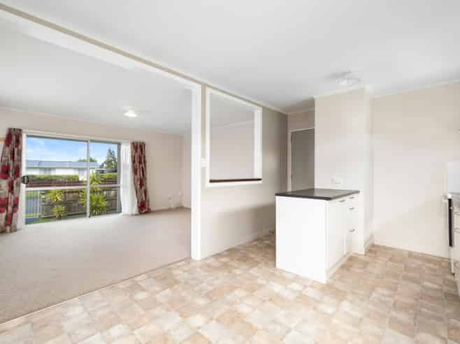 21 Oak Street, Masterton