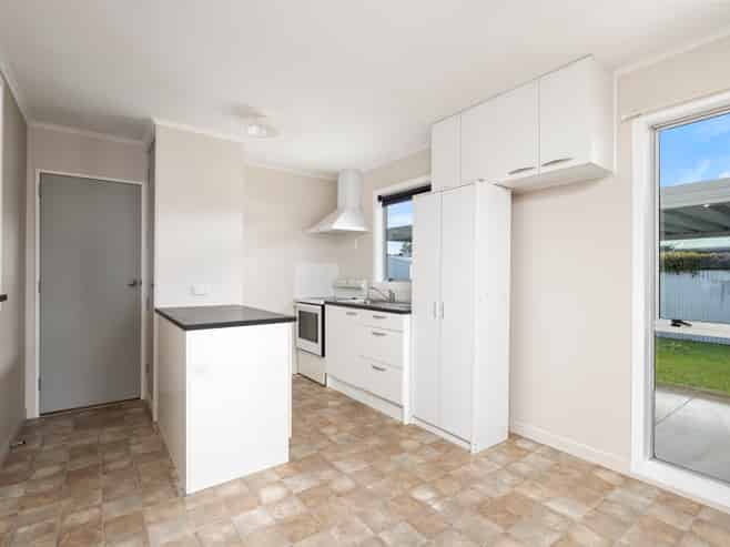 21 Oak Street, Masterton