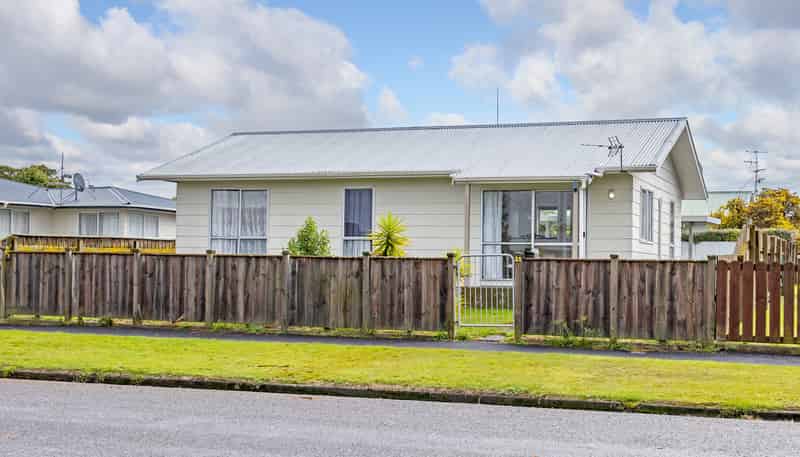 21 Oak Street, Masterton