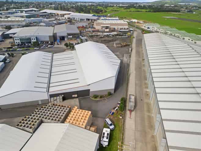 Large scale Mount industrial