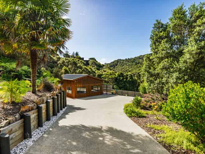 6 Ward Drive, Opua