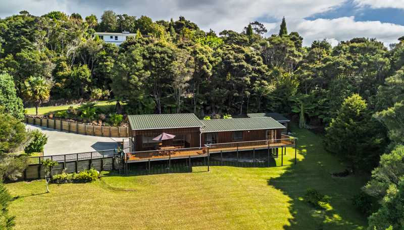 6 Ward Drive, Opua