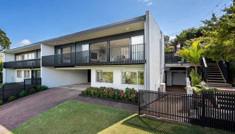 2/86 Seaview Road, Castor Bay