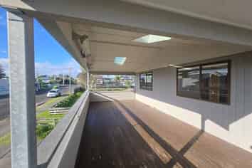 301 Ocean Road, Whangamata