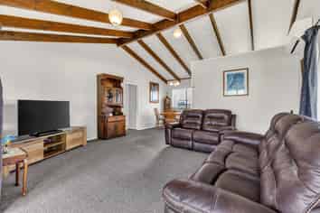 5 Campbell Street, Waihou