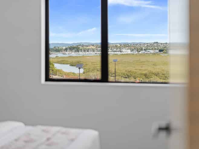 3/3 Firebrick Way, Hobsonville