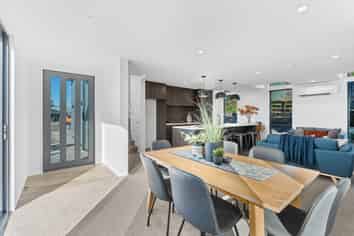 22 Tapley Close, Halfway Bush