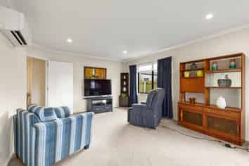 241 Breezes Road, Aranui