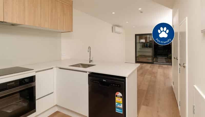 8/327 Glengarry Road, Glen Eden