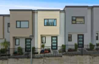 3/6 South Pacific Place, Henderson