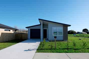 10 Hapeta St, Otaki