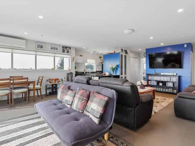 5/1086 Papamoa Beach Road, Papamoa Beach