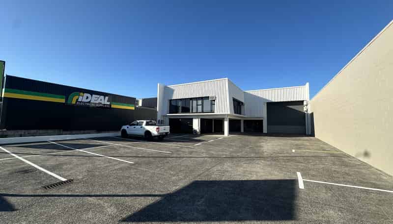 182 Station Road, Penrose