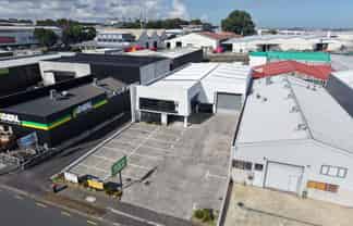 Superb Station Road opportunity