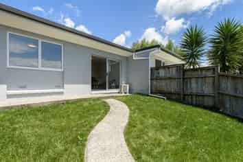 9B Jonathon Street, Judea