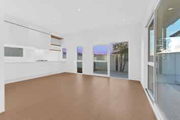 60D Lewisham Street, Highland Park