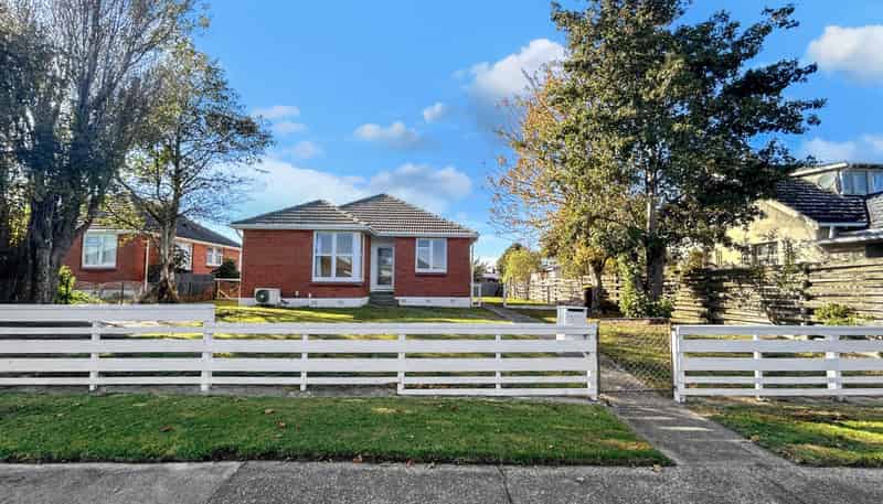 300 Conyers Street, Strathern