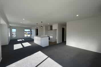 49 Crossley Ave, Ravenswood