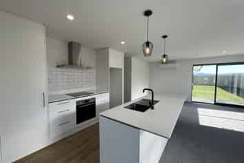 49 Crossley Ave, Ravenswood